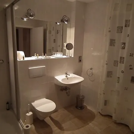 Hotel Cafe Del Maar Schalkenmehren Room photo